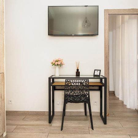 Nice Centre Flat - Modern, Quiet And Brand New Exterior foto